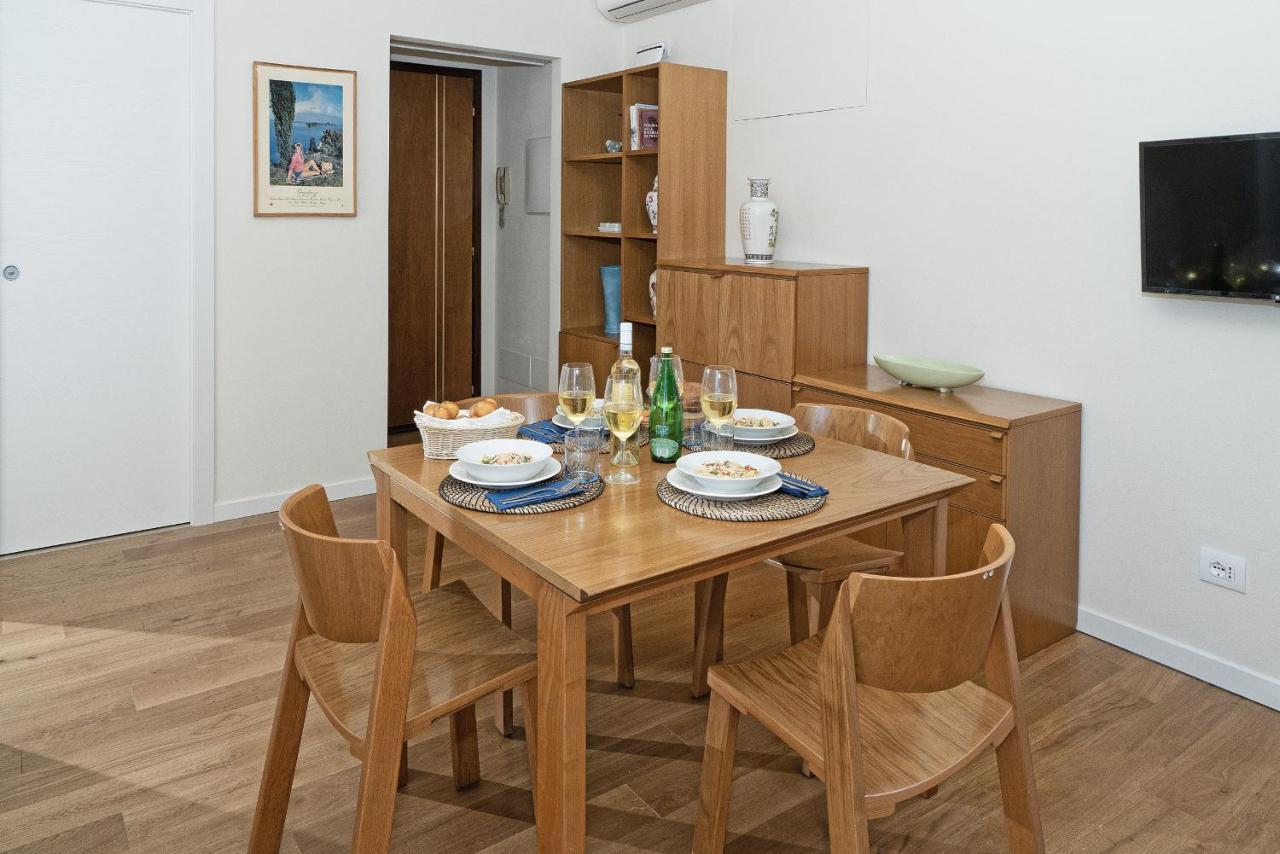 דירות סירמיונה Borgo Del Grillo P2-9 By Wonderful Italy מראה חיצוני תמונה