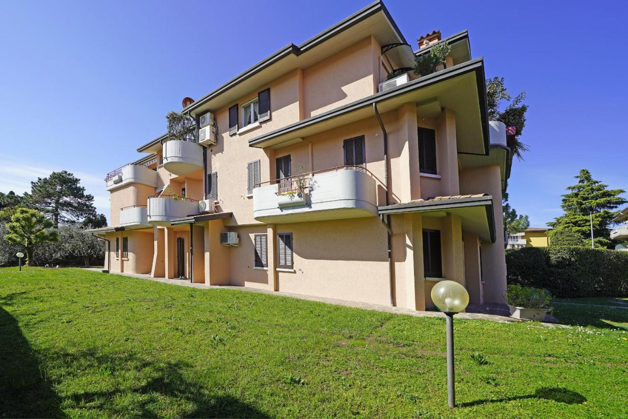 דירות סירמיונה Borgo Del Grillo P2-9 By Wonderful Italy מראה חיצוני תמונה